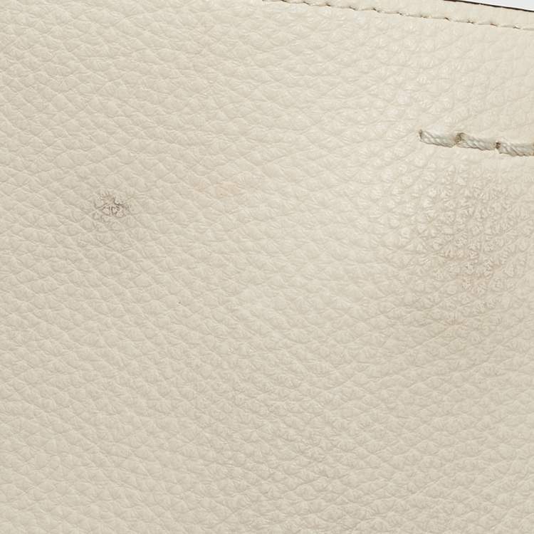 Pre Owned Coach Ivory Leather Small Town Bucket Bag