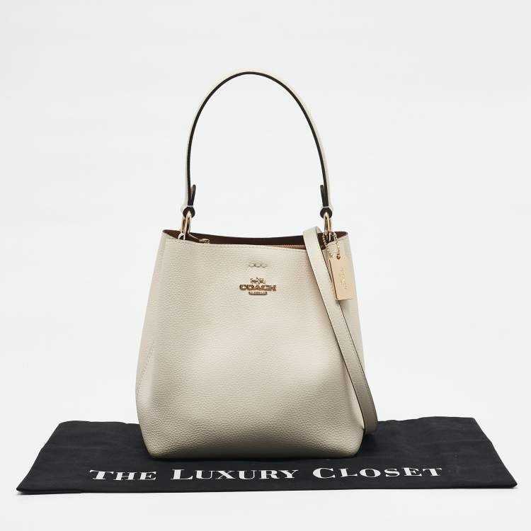 Pre Owned Coach Ivory Leather Small Town Bucket Bag