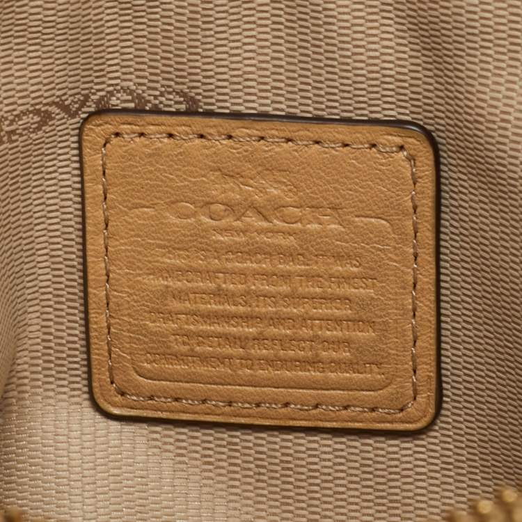 Pre Owned Coach Beige Leather Zip Wristlet Pouch