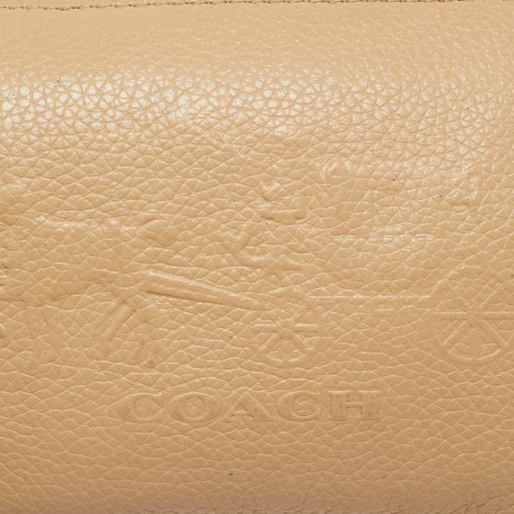 Pre Owned Coach Beige Leather Zip Wristlet Pouch