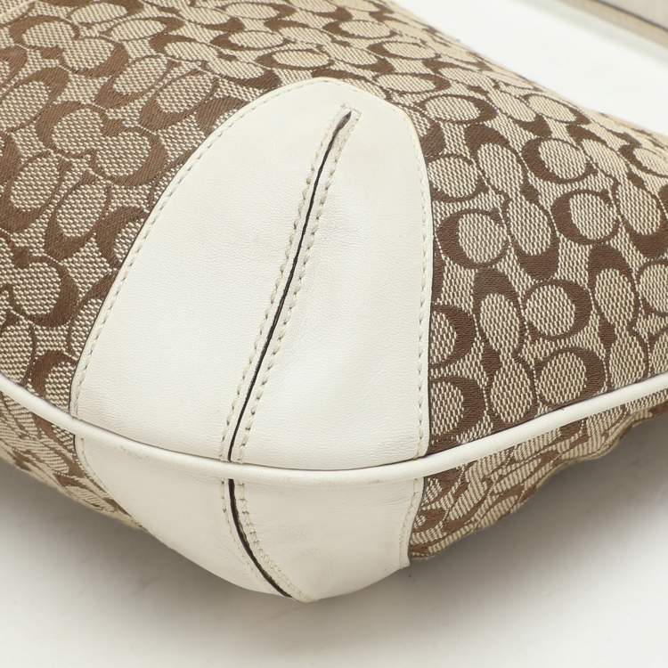 Pre Owned Coach Beige/White Signature Canvas and Leather Shoulder Bag