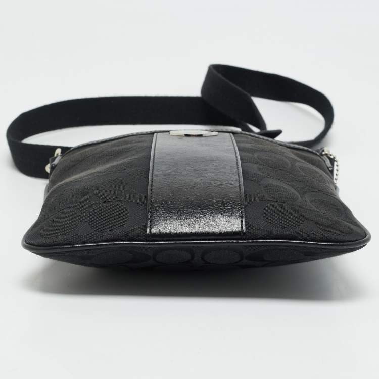 Pre Owned Coach Black Signature Canvas and Leather Swingpack Crossbody Bag