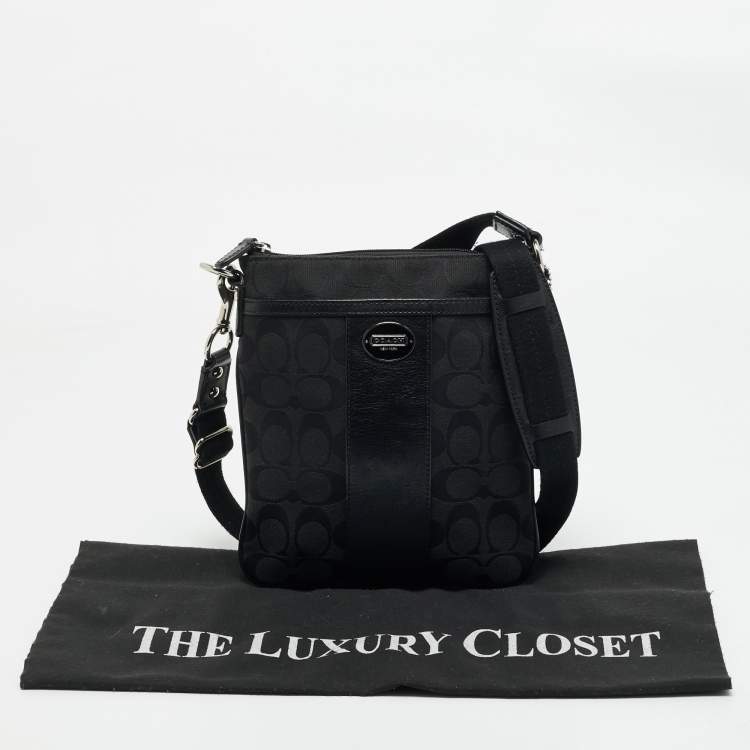 Pre Owned Coach Black Signature Canvas and Leather Swingpack Crossbody Bag