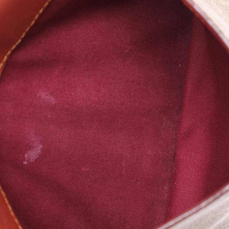 Pre Owned Coach Beige/Brown Signature Coated Canvas and Leather Camera Crossbody Bag