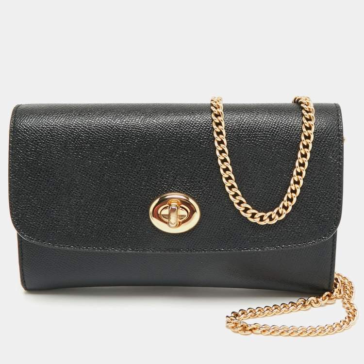 Pre Owned Coach Black Leather Chain Crossbody Bag