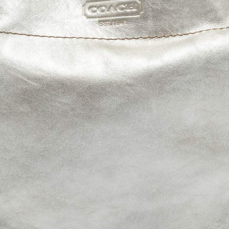 Pre Owned Coach Silver Leather Carly Hobo