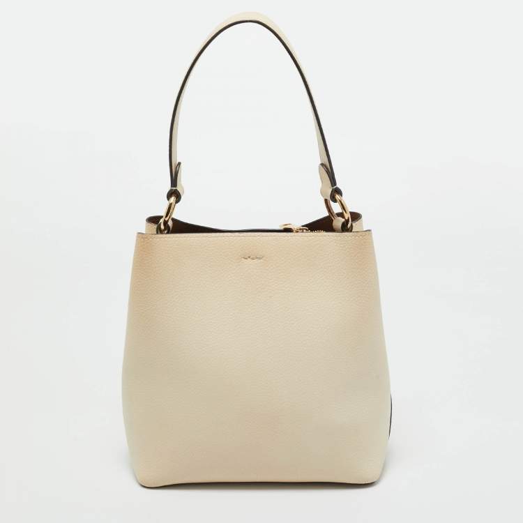 Pre Owned Coach Ivory Leather Small Town Bucket Bag