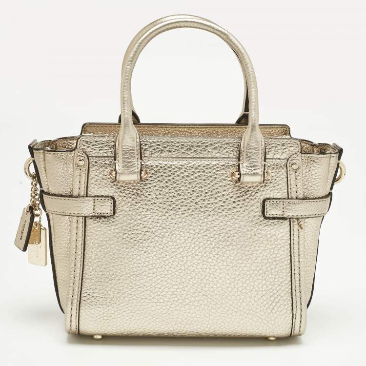 Pre Owned Coach Gold Leather Swagger 20 Crossbody Bag