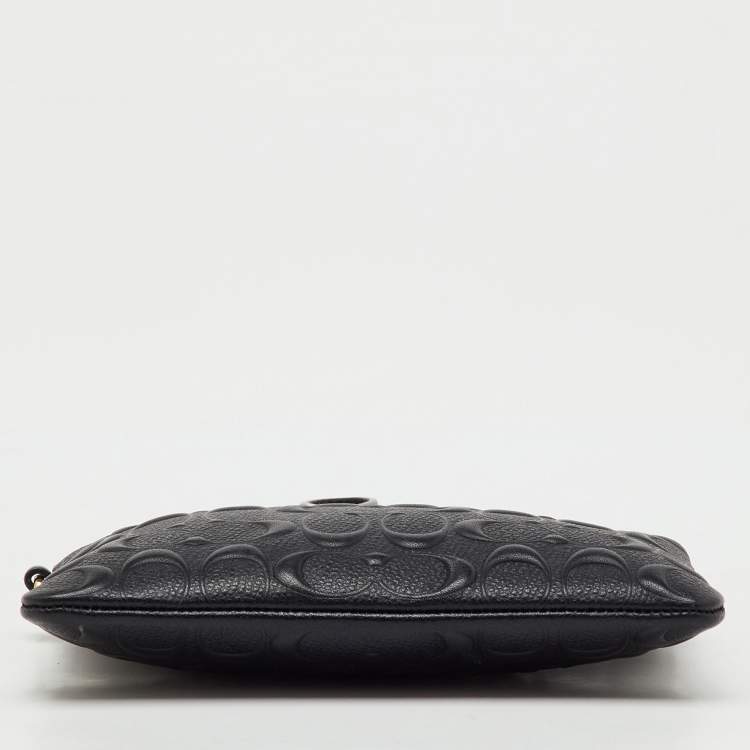 Pre Owned Coach Black Signature Embossed Leather Zip Wristlet