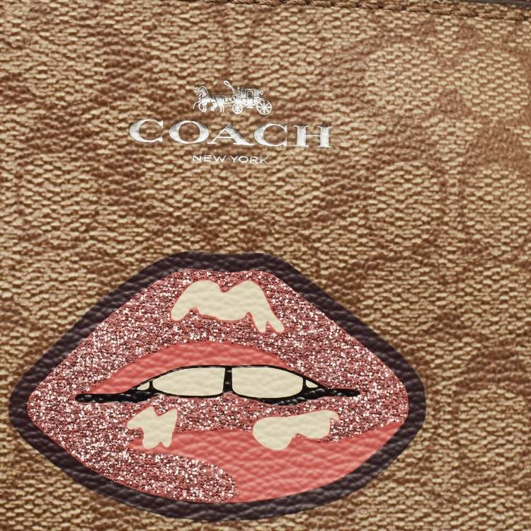 Pre Owned Coach Beige Signature Coated Canvas Lip Corner Wristlet Pouch
