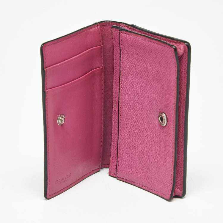 Pre Owned حامل بطاقات ثنائي الطي من الجلد الوردي كوتش