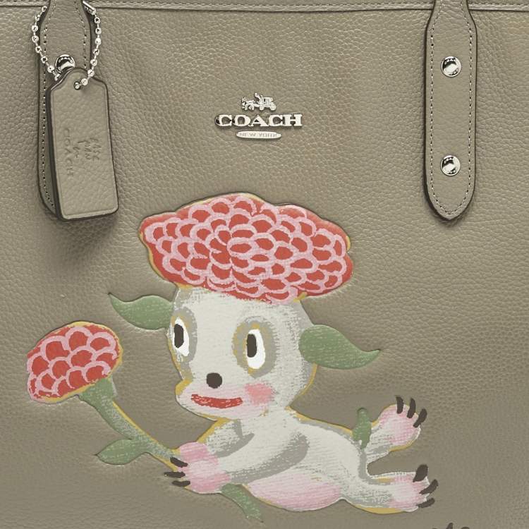 Pre Owned Coach x Gary Baseman Beige Leather Lou City Zip Tote