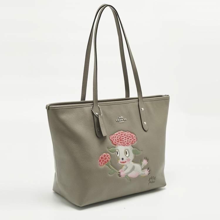 Pre Owned Coach x Gary Baseman Beige Leather Lou City Zip Tote