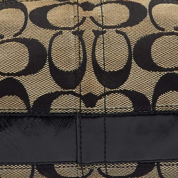 Pre Owned Coach Beige/Black Signature Canvas and Leather Shoulder Bag