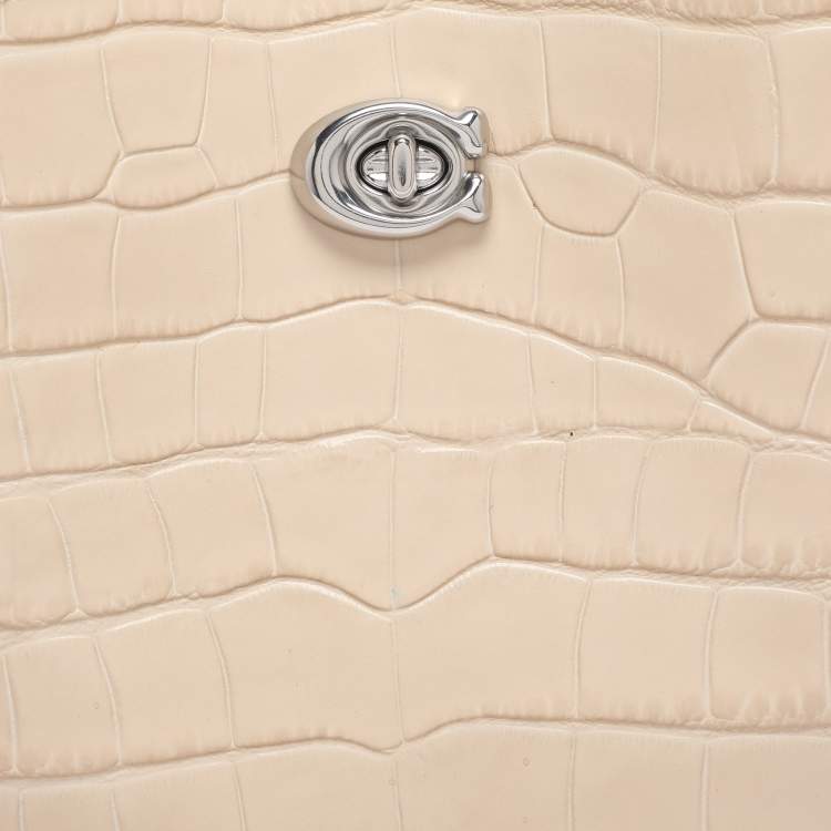 Pre Owned Coach Willow Beige Croc Embossed Leather Bucket bag