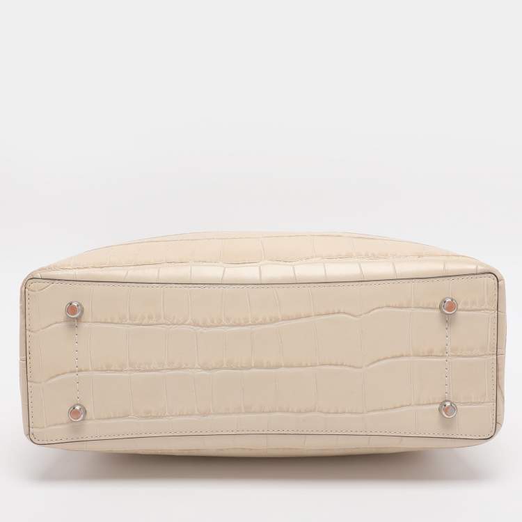 Pre Owned Coach Willow Beige Croc Embossed Leather Bucket bag