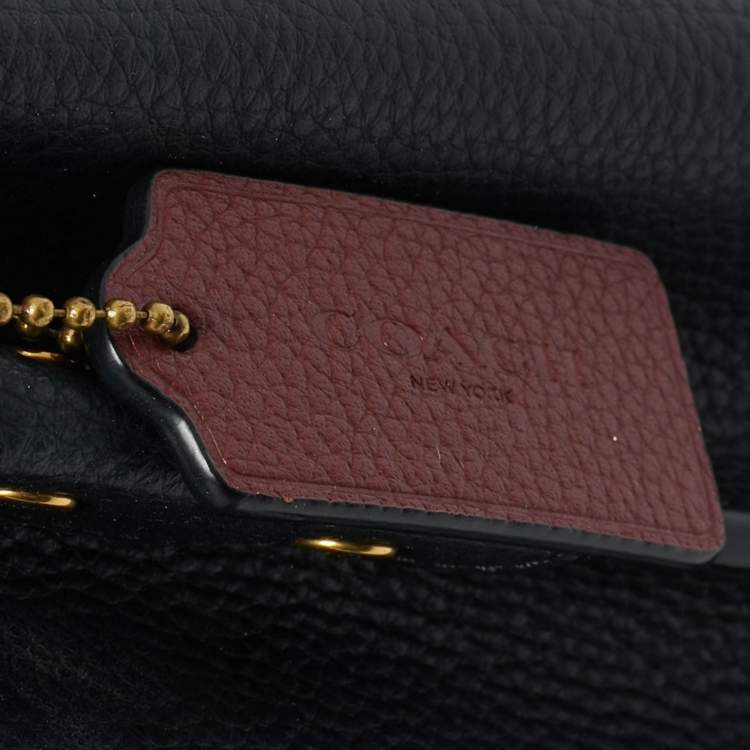 مملوكة مسبقًا Coach Willow Black Leather Bucket Bag