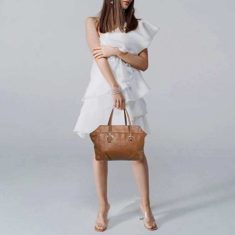 مملوكة مسبقًا Coach Taylor Alexis Brown Leather Carryall Tote