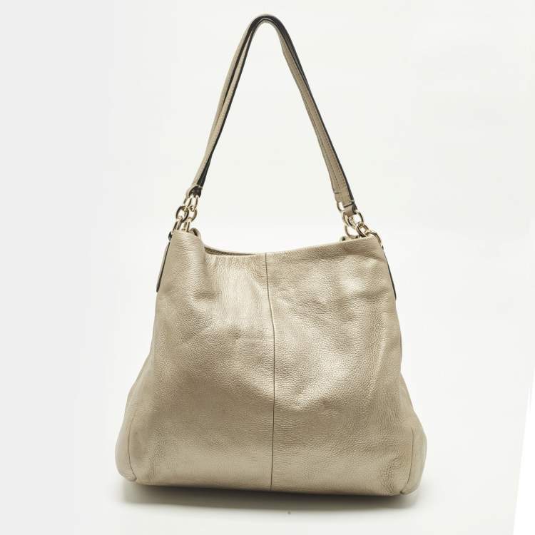 مملوكة مسبقًا حقيبة كتف كوتش ماديسون فيبي جلد بيج ميتاليك