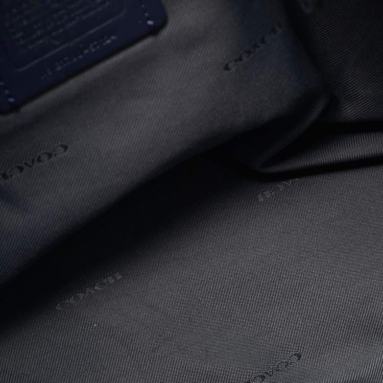 مملوكة مسبقًا Coach Edie Navy Blue Leather Shoulder Bag