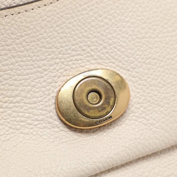 Pre Owned حقيبة كتف كوتش جلد محبب أبيض تابّي 26