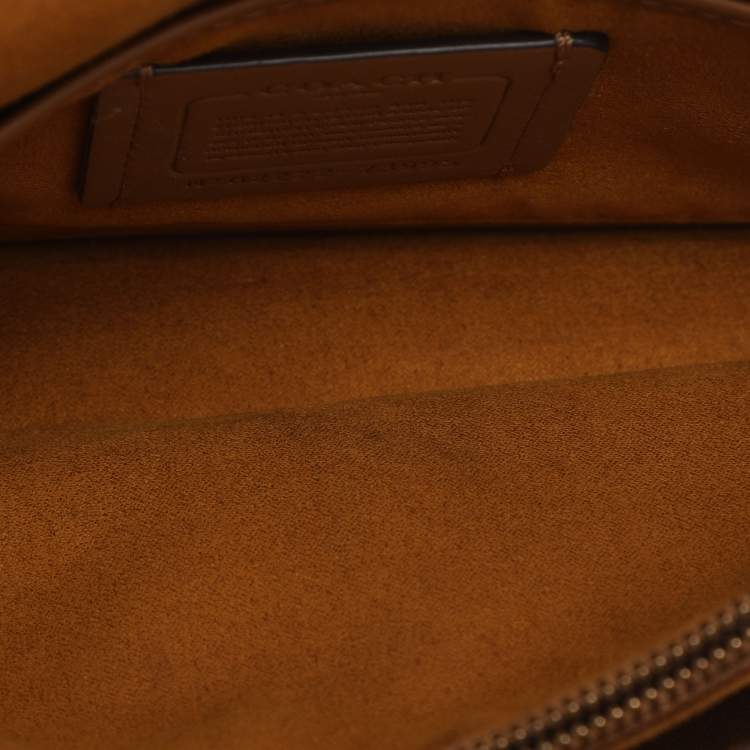 Pre Owned حقيبة كتف كوتش جلد محبب أبيض تابّي 26