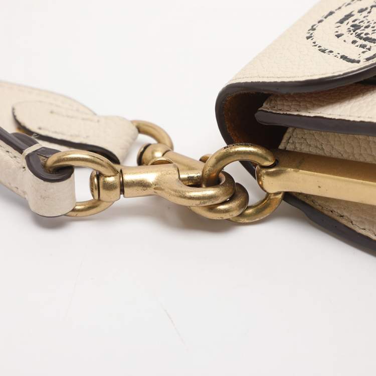 Pre Owned حقيبة كتف كوتش جلد محبب أبيض تابّي 26