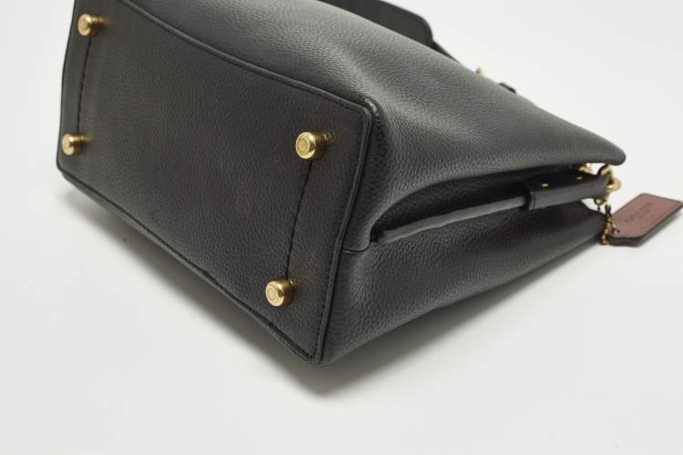 Pre Owned Coach Willow Black Leather Bucket Bag