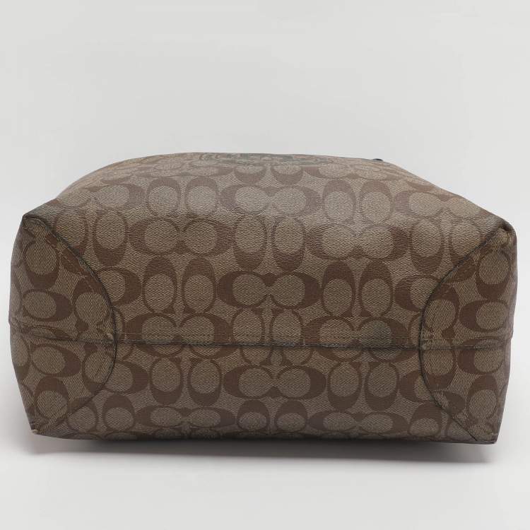 Pre Owned Coach Variety City Beige Signature Coated Canvas Shopper Tote