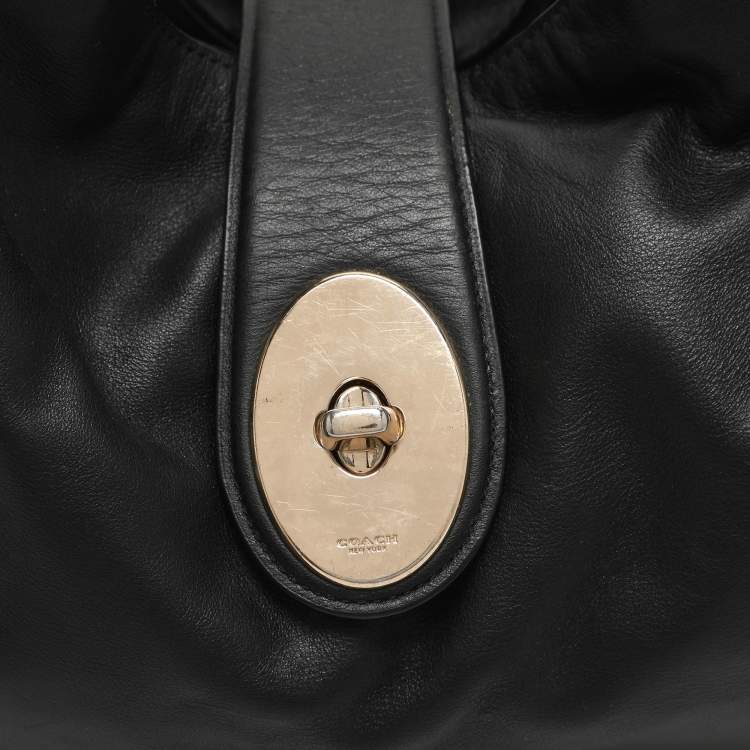 Pre Owned Coach Carlyle Black Leather Shoulder Bag