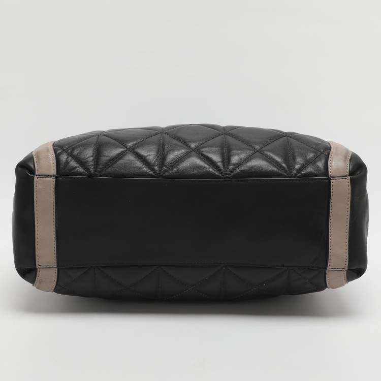 Pre Owned Coach Phoebe Black/Beige Quilted Leather Shoulder Bag