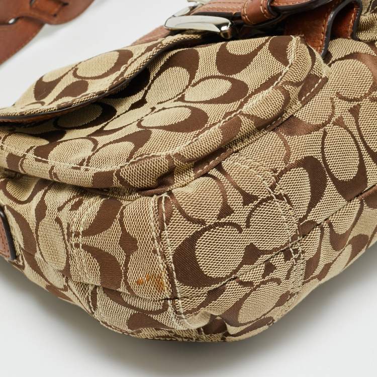Pre Owned Coach Soho Beige/Brown Signature Jacquard Canvas Flap Shoulder Bag