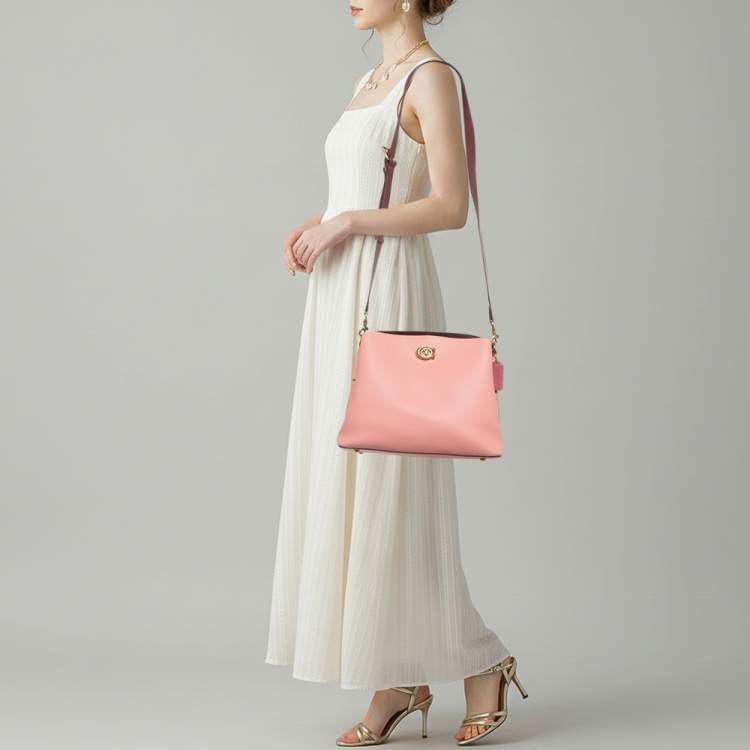 Pre Owned Coach Willow Pink Leather Bucket Bag