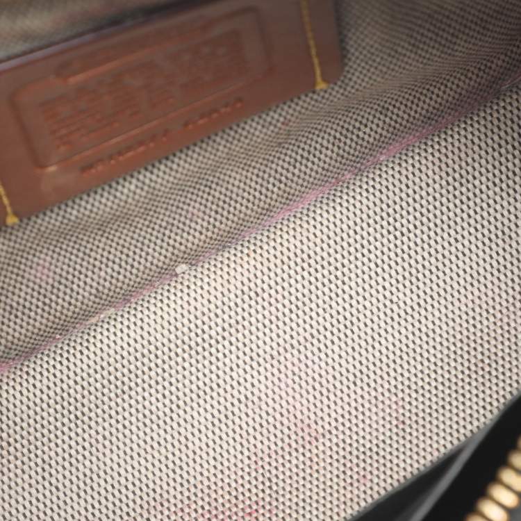 Pre Owned Coach Swinger Black Leather Shoulder Bag