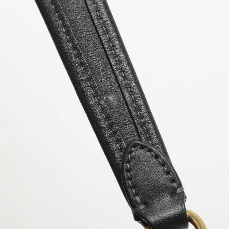 Pre Owned Coach Swinger Black Leather Shoulder Bag