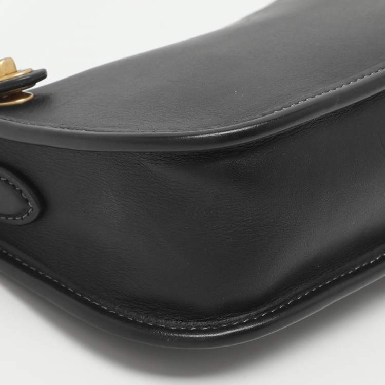Pre Owned Coach Swinger Black Leather Shoulder Bag