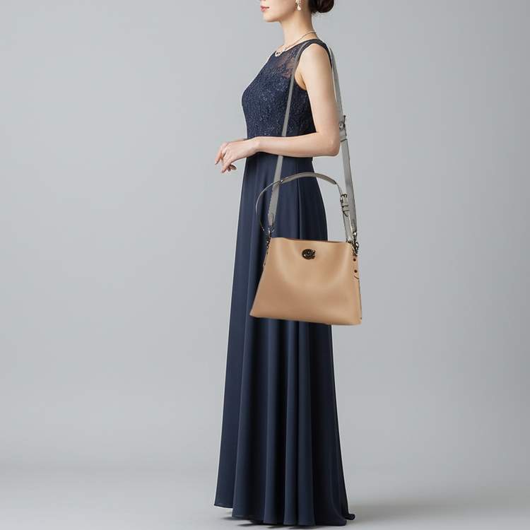 Pre Owned Coach Willow Beige/Grey Leather Bucket Bag