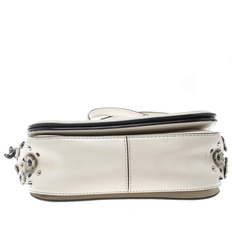 Pre Owned Coach Light Beige Leather Swagger Shoulder Bag