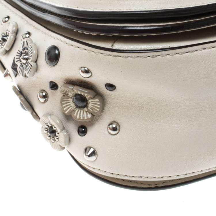 Pre Owned Coach Light Beige Leather Swagger Shoulder Bag