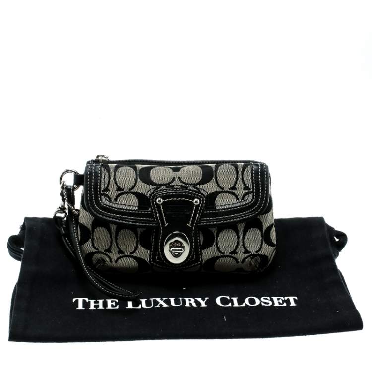 Pre Owned Coach Black/Grey Legacy Signature Wristlet Clutch 