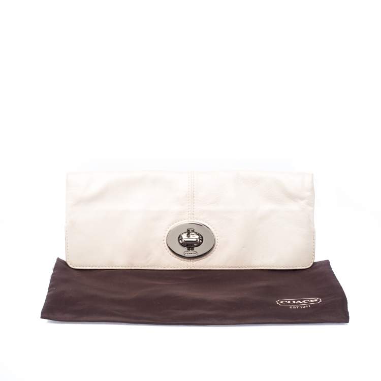 Pre Owned Coach Cream Leather Clutch 