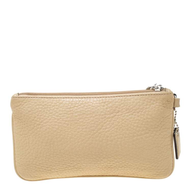 Pre Owned Coach Beige Leather Buckle Pocket Wristlet Pouch