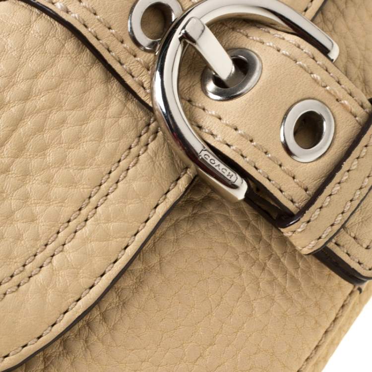 Pre Owned Coach Beige Leather Buckle Pocket Wristlet Pouch