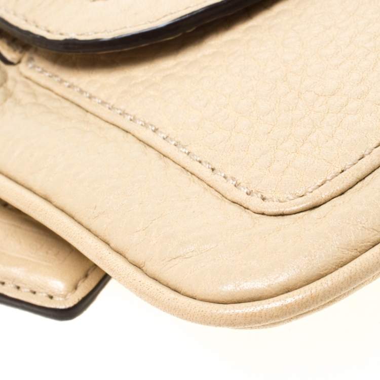 Pre Owned Coach Beige Leather Buckle Pocket Wristlet Pouch