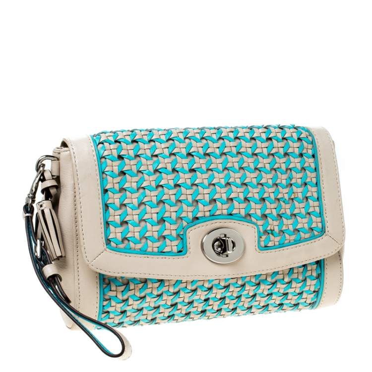 مملوكة مسبقًا Coach Beige/Blue Caning Leather Flap Wristlet Clutch