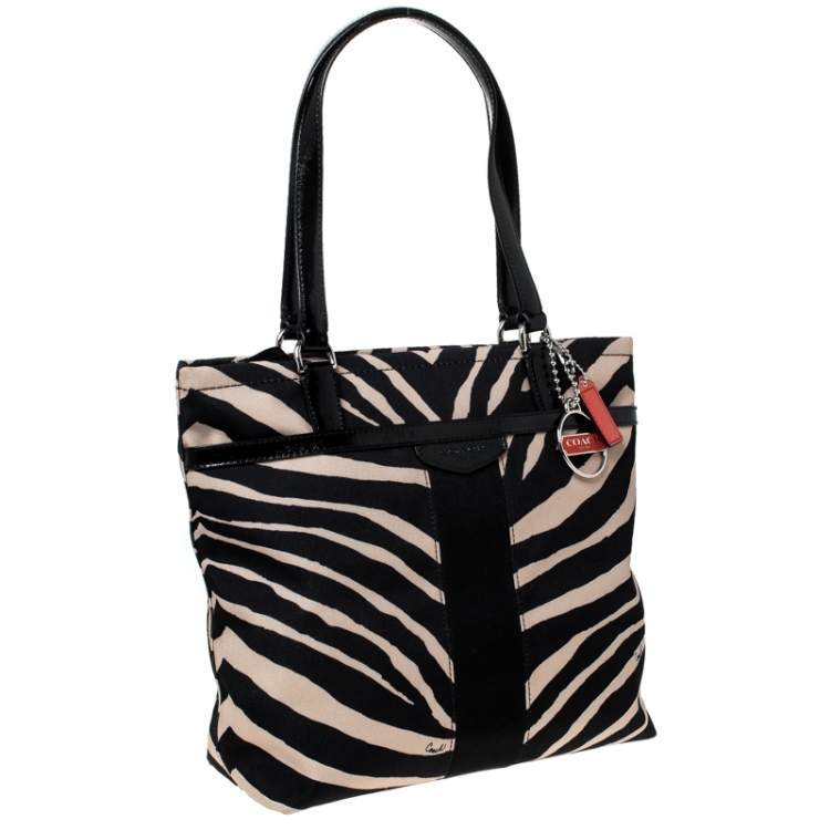 Pre Owned Coach Black/Cream Zebra Print Canvas and Patent Leather Tote 