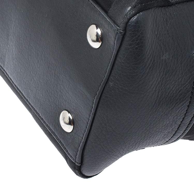Pre Owned Coach Black Signature Canvas Tote 