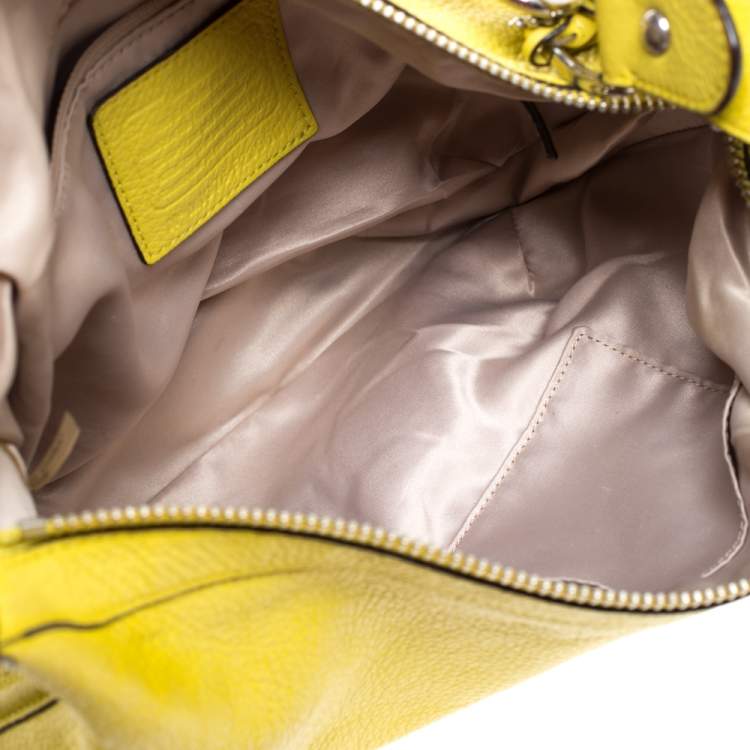 مملوكة مسبقًا Coach Yellow Leather Avery Hobo