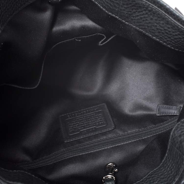 Pre Owned Coach Black Signature Canvas Tote