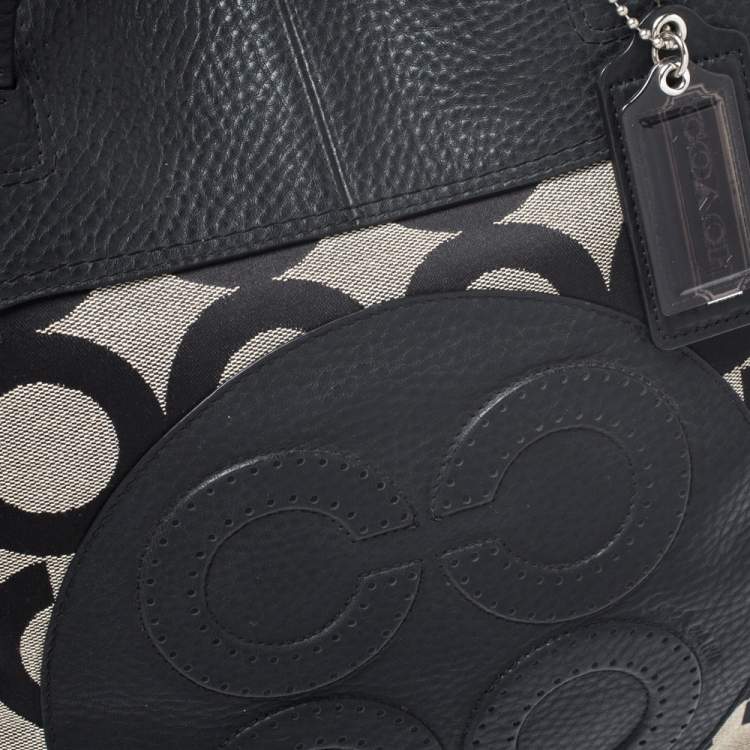 Pre Owned Coach Black Signature Canvas Tote